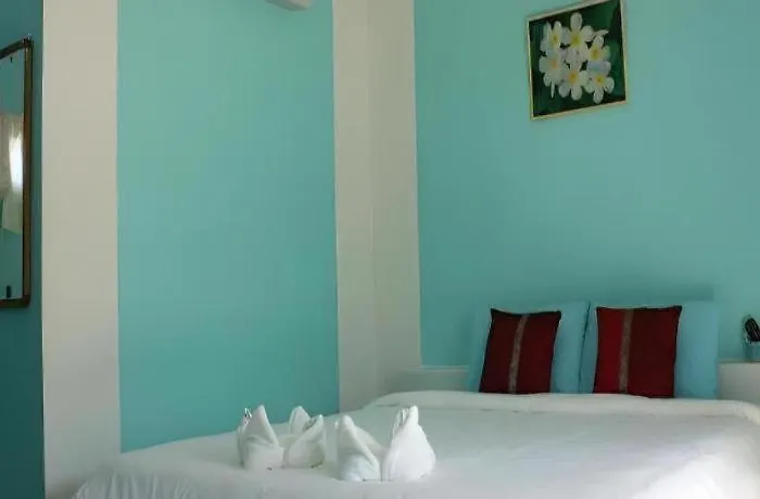 รีสอร์ท Baan Gon Chompu 3*